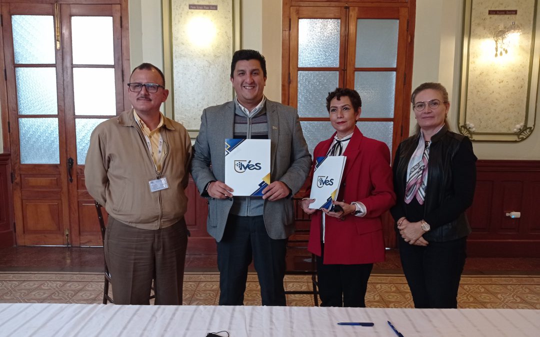 Universidad IVES firma convenio con la Escuela Industrial “Concepción Quirós Pérez”